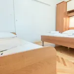 Apartment Holiday Макарска