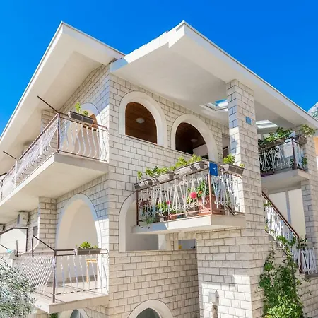 Apartment Holiday 公寓